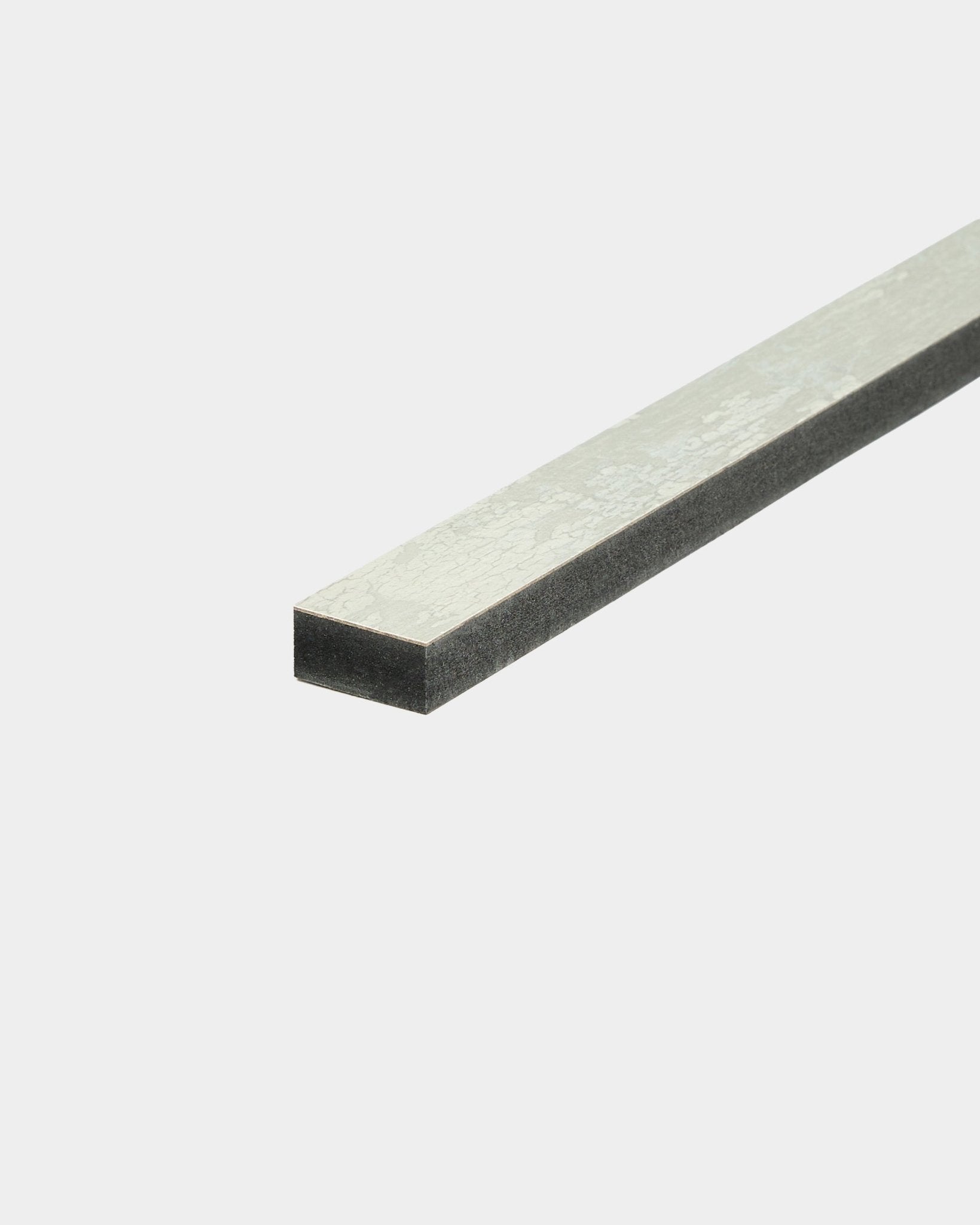 WoodUpp Akupanel Oxide White 240 cm acoustic slat with a metallic top layer and dark foam underside, displayed on a plain white background.